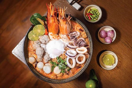 60th Anniversary - Seafood Comfort Bowl at ChomSindh - アマリ バンコク