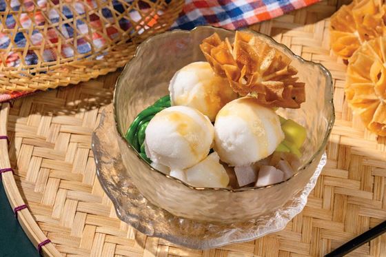 Celebrating Six Decades of Flavours - アマリ バンコク