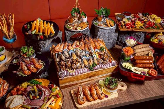 BBQ Seafood Buffet on Saturday Night - アマリ バンセーン