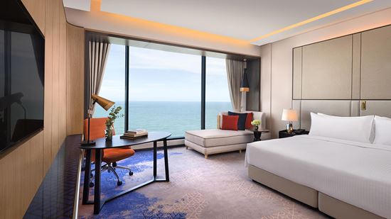 Club Deluxe Ocean View