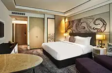 スーペリア