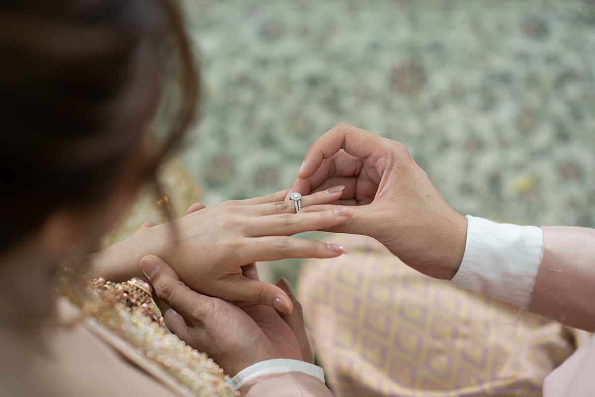 Engagement Ceremony - アマリ パタヤ